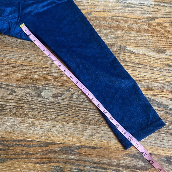 Lululemon stars patter leggings - Picture 5 of 5